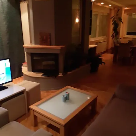 Ivan Apartment Pestani